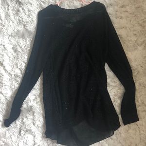 black loose sweater